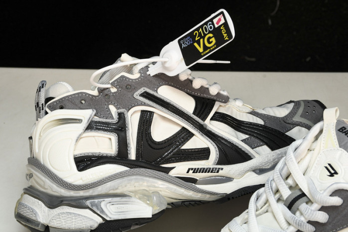 BLCG RUNNER   0902