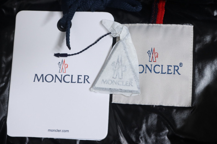 CLOTHES M0NCLER 007
