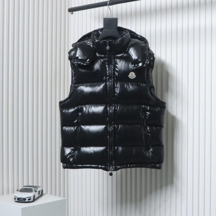 CLOTHES M0NCLER MC07