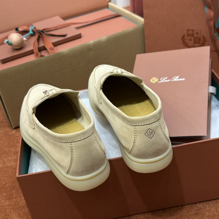 L0R0 P1ANA SNEAKER
