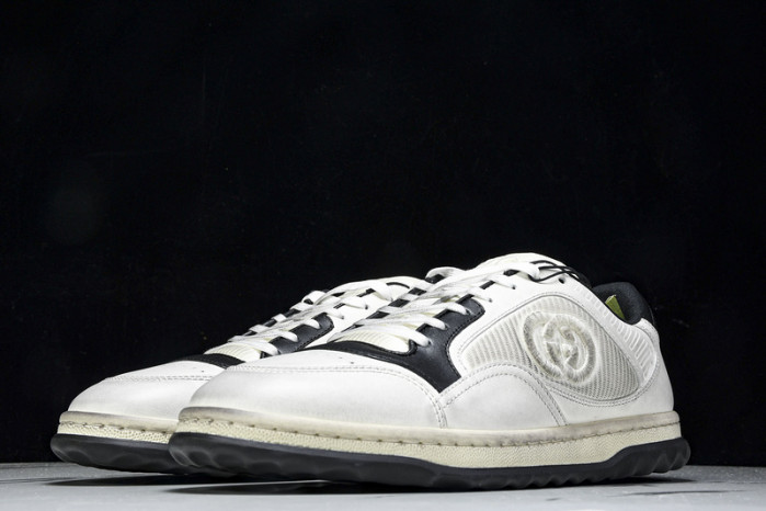 Gv*c sneaker