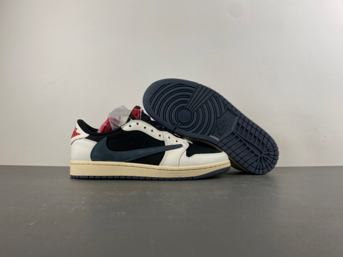 Travis Scott x Air Jordan 1 DZ4137-700