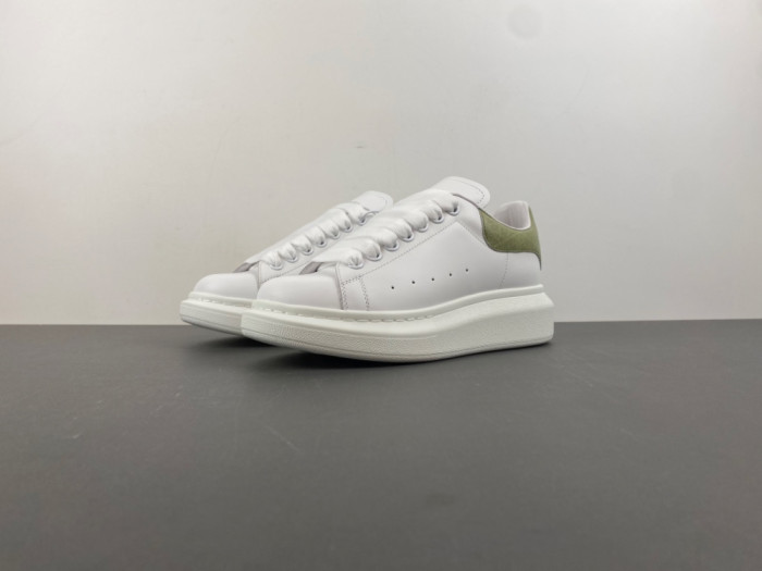 MQ Sneakers