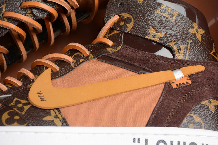 AIR JORDAN 1  AQ0818-158 (WITH CASE)
