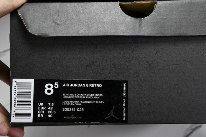 JORDAN 8 RETRO 