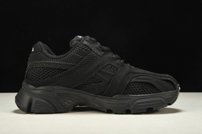 blcg   phanT0m  yeeshoes042801