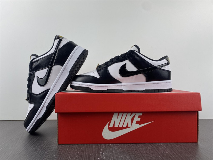 Dunk Low “World Champ” DR9511-100