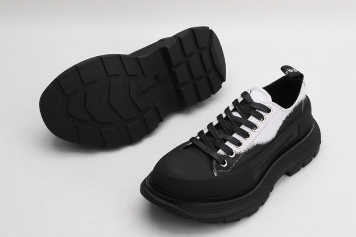 MQ Sneakers