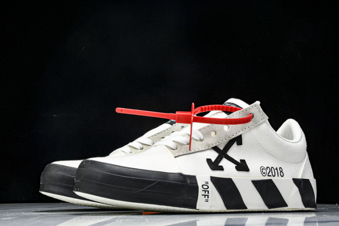 OF X  c/o Virgil Abloh Vulc Low Top 070901