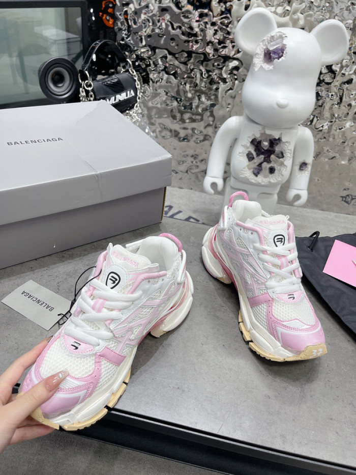 BLCG RUNNER    082701