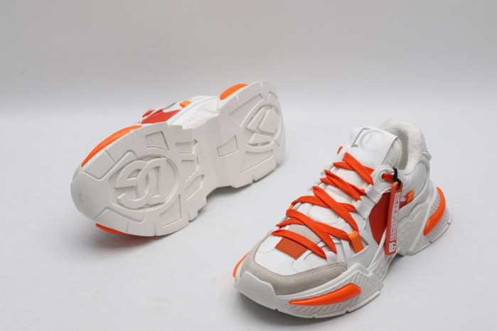 DG SNEAKERS 052503