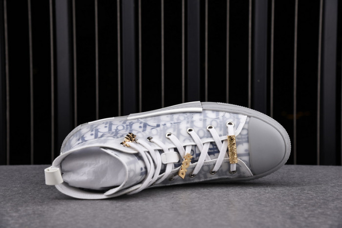 D10R B23 Oblique High Top Sneaker