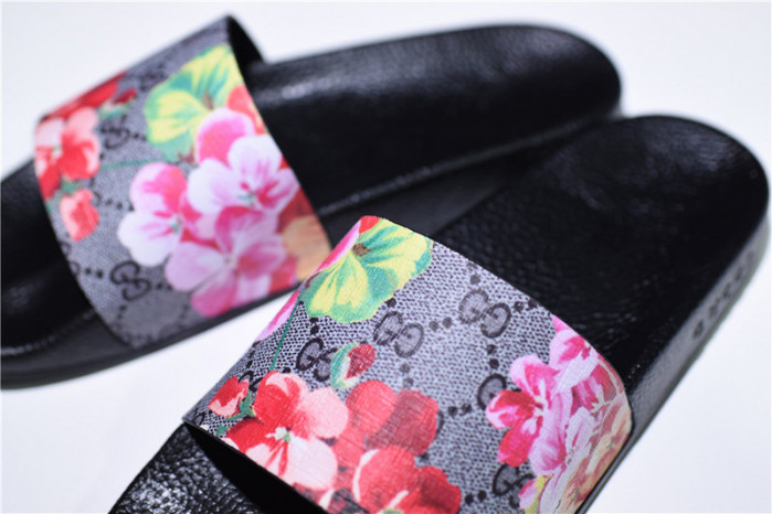 Gv*c slippers
